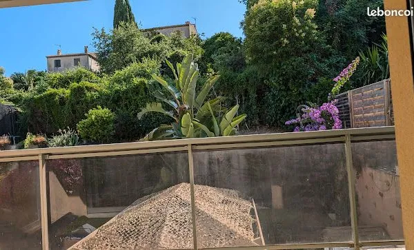 Joli 2p centre Cagnes