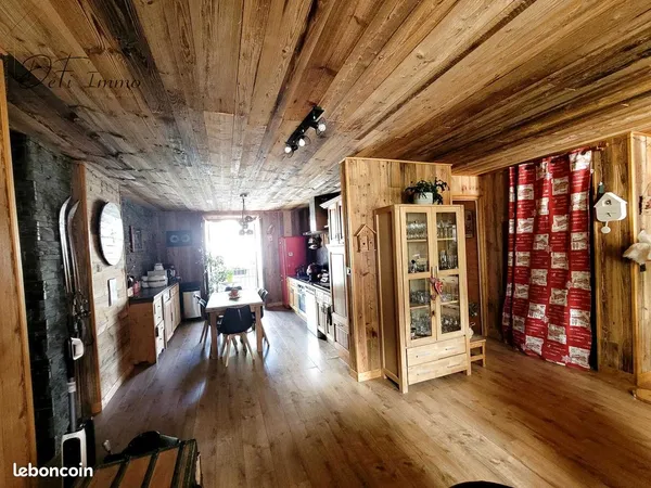 Immeuble 200 m²