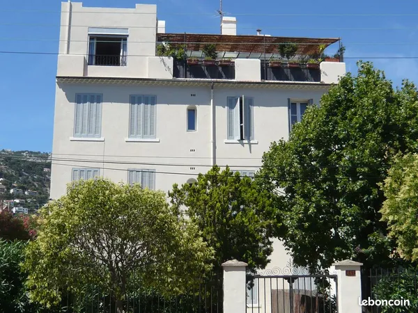 Toulon Ste Anne T1 dans petite résidence/jardin