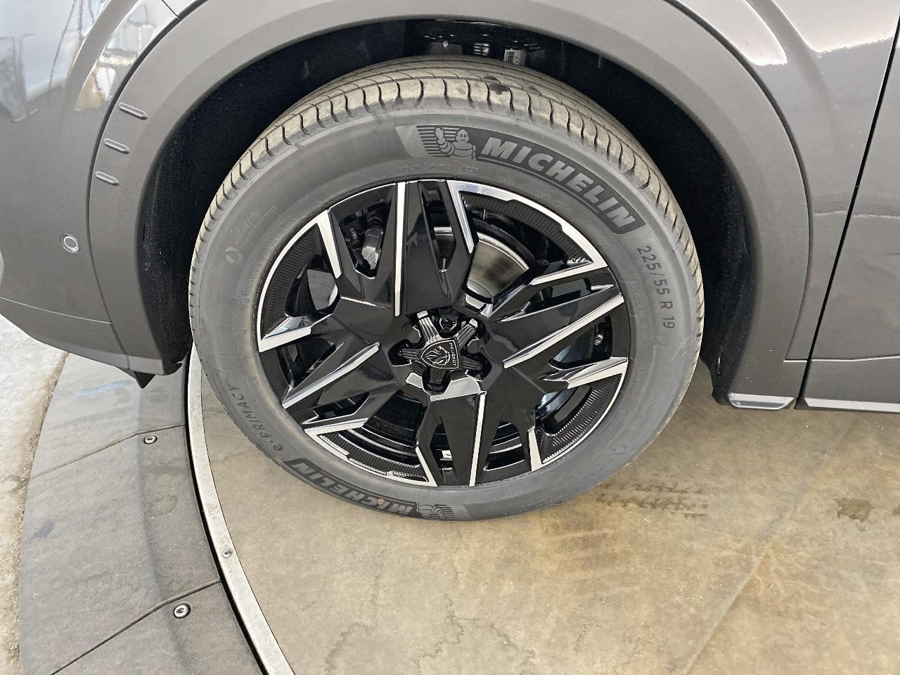 Peugeot 3008 hybrid 145 e-dcs6 gt — photo 11
