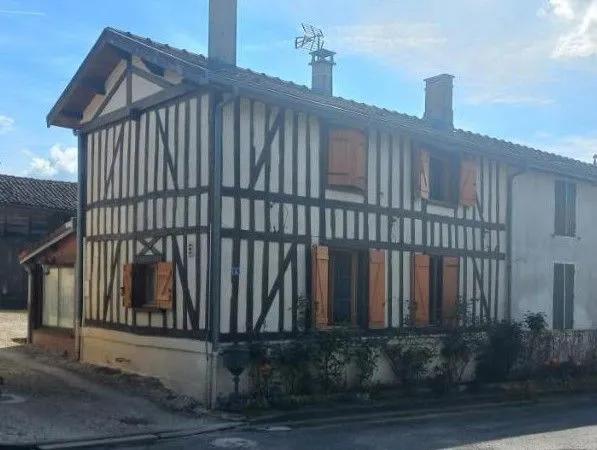 Maison de village avec terrain constructible
