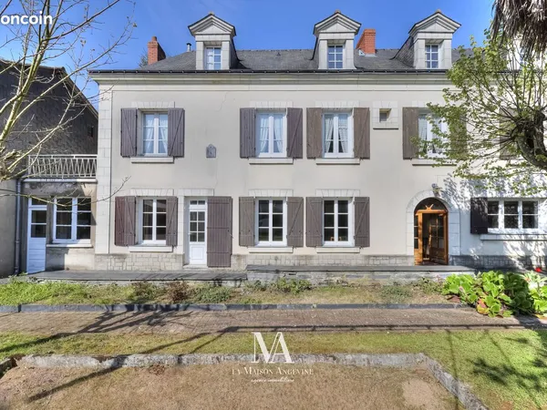 Maison 8 pièces 192 m²