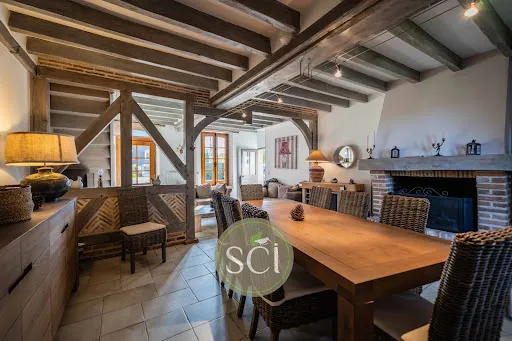 Propriété 6 pièces 160 m²
