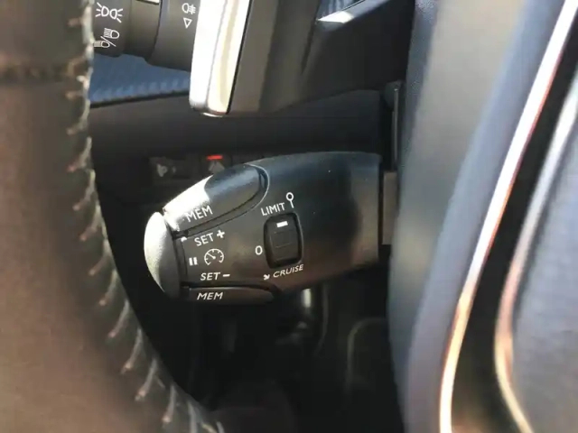 Peugeot 2008 puretech 130 s&amp;s eat8 — photo 22