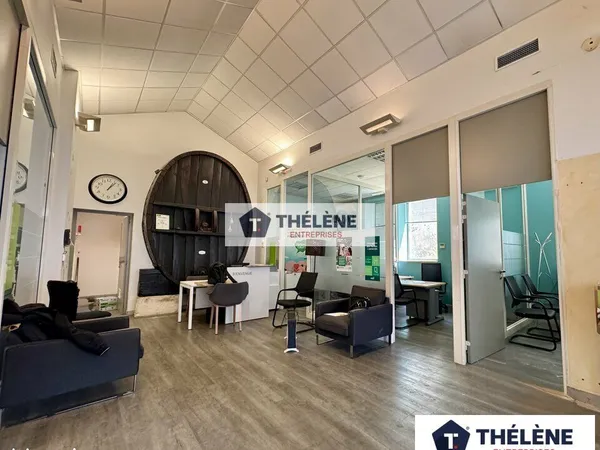 Bureaux 204 m² MAUGUIO