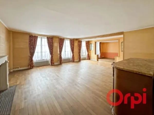 Appartement 5 pièces 241 m²