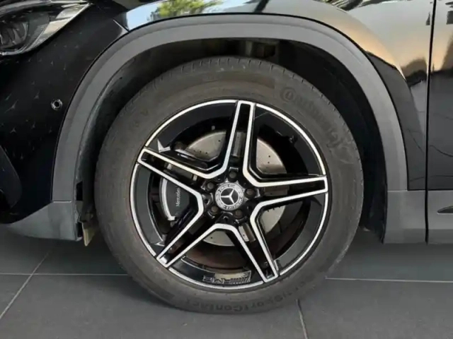 Mercedes Gla 200 d amg line — photo 29