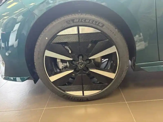 Peugeot 308 electrique 55 kwh 156ch — photo 13