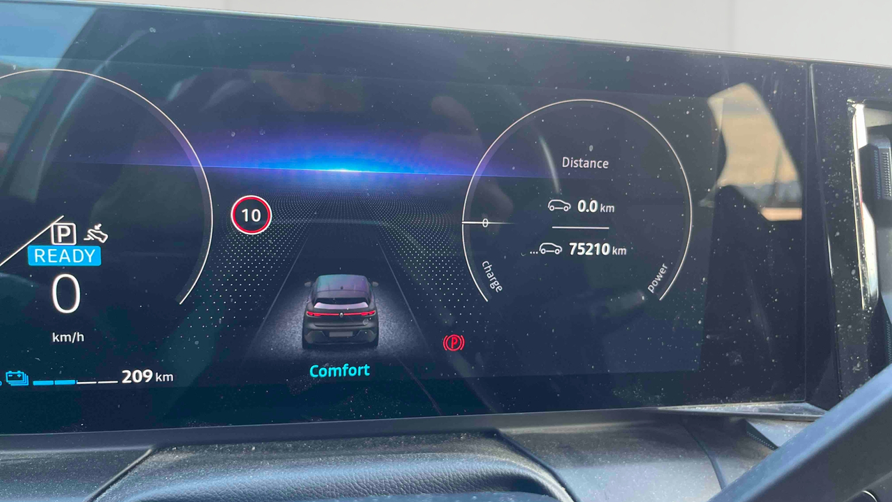 Renault Megane E-Tech EV60 220 ch super charge — photo 9