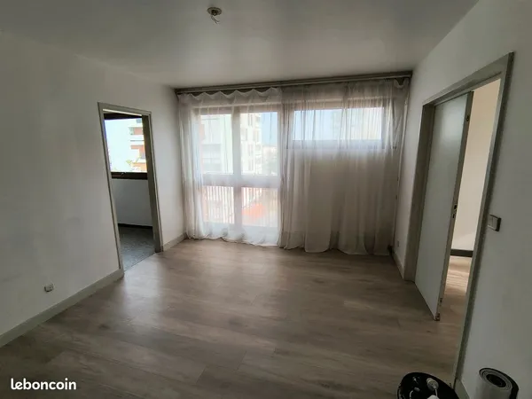 Appartement Location Châlons-en-Champagne 3p 60m² 622€