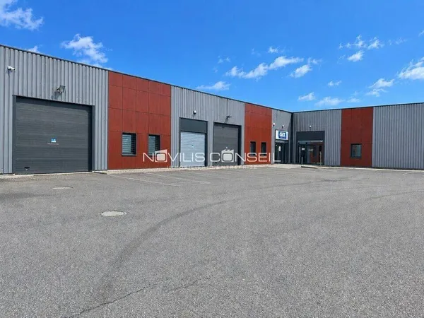 Local d'activité 259 m²