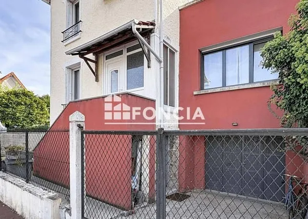 Maison 7 pièces 140 m²