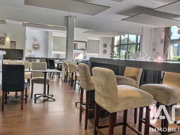 Fonds de commerce 1 pièce 240 m²