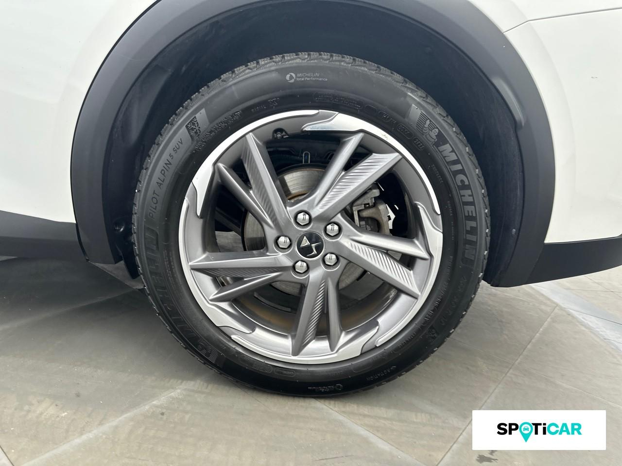 Ds Ds 7 crossback e-tense 225ch business — photo 11