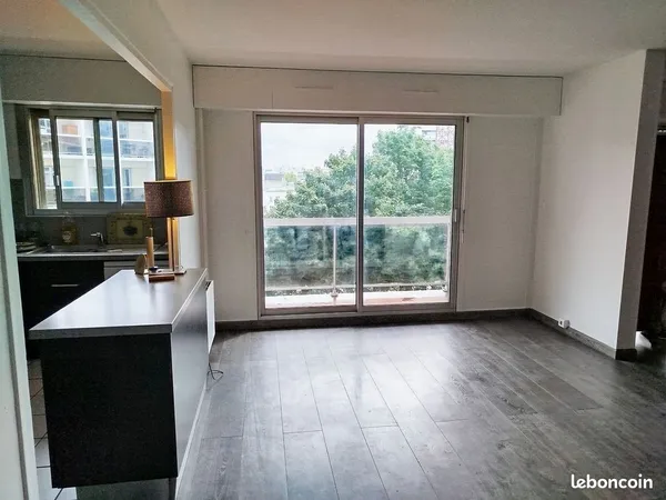 5 pièces 107 m², 3 chambres, cave et parking inclus