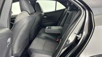 Toyota Corolla 1.8 140ch Design MY23 — photo 13