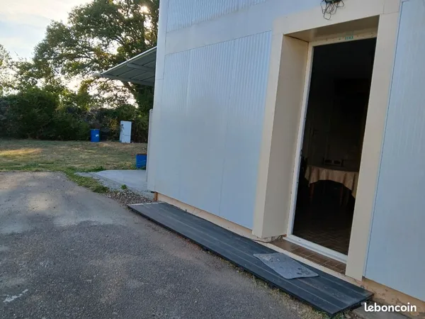 Logement meublé, toutes charges comprise