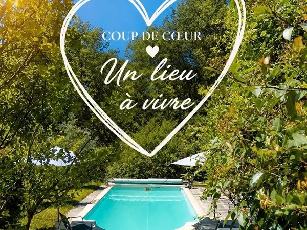 Maison de plein pied rénovée - 118 m2 - Terrain constructible de 3000 m2 - Piscine - DPE C