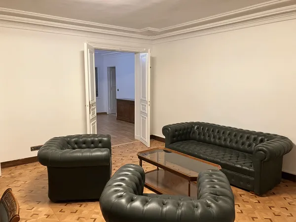 Bureaux 140 m²