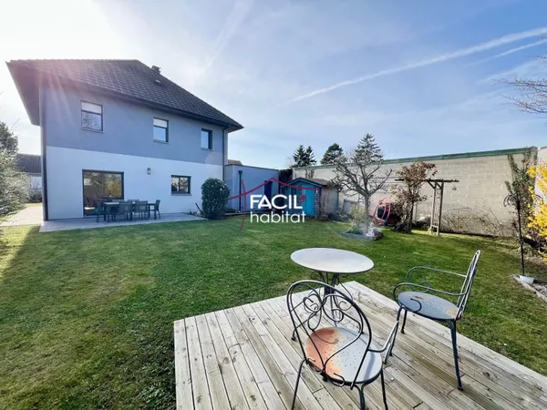 Maison 9 pièces 142 m²