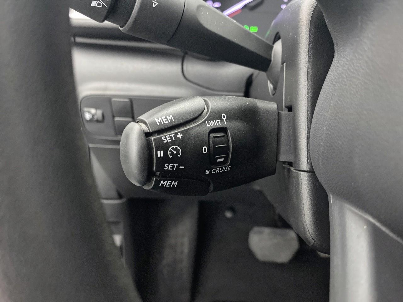 Citroën C3 puretech 110 s&s eat6 shine — photo 19