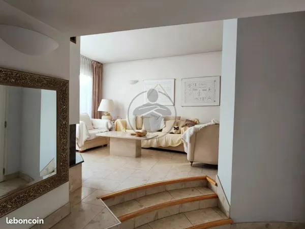 Maison 6 pièces 164 m²
