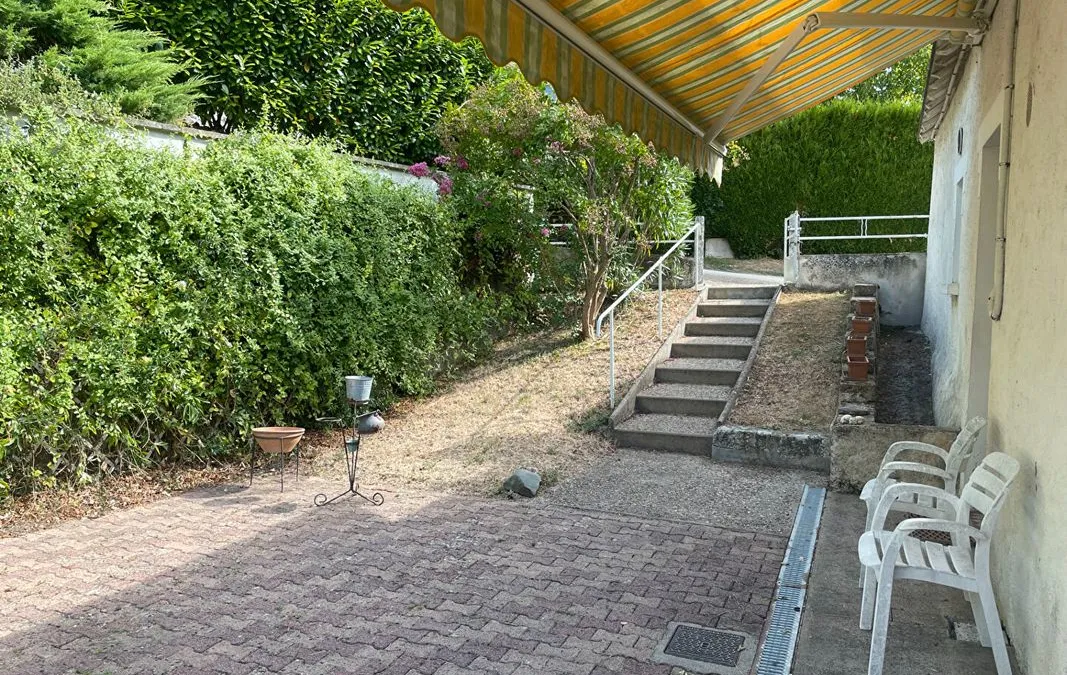 Photo 2