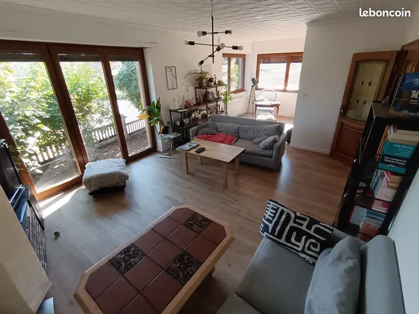 Collocation grande maison à la campagne