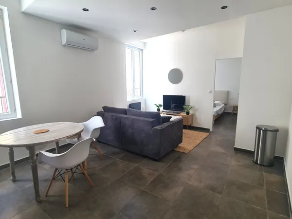Appartement 2 pièces meublé à louer à Carpentras, proche commodités