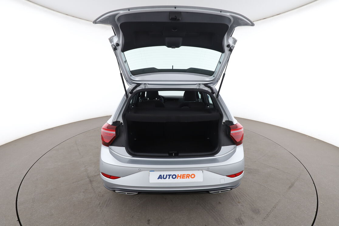 Volkswagen Polo 1.0 TSI R-Line — photo 15