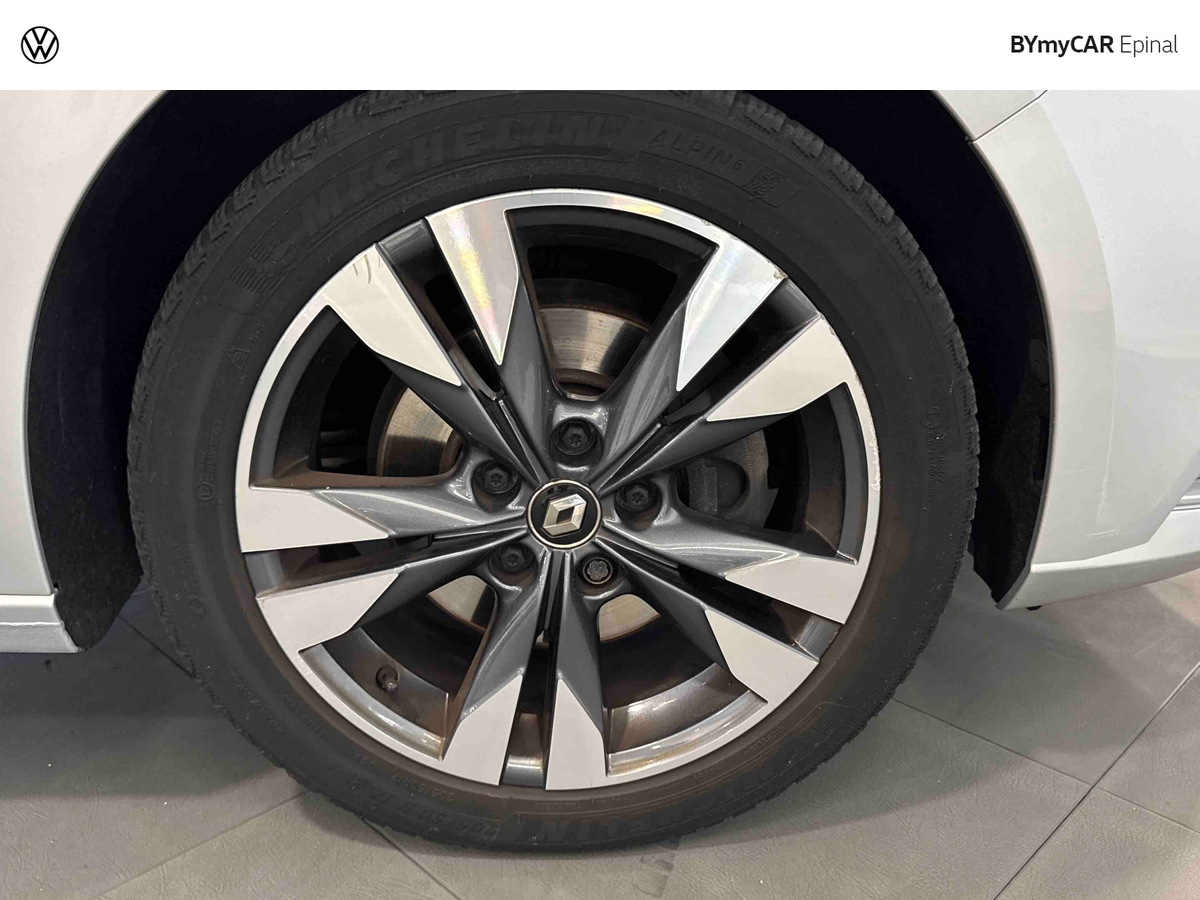 Renault Mégane IV Berline TCe 160 Energy EDC — photo 25
