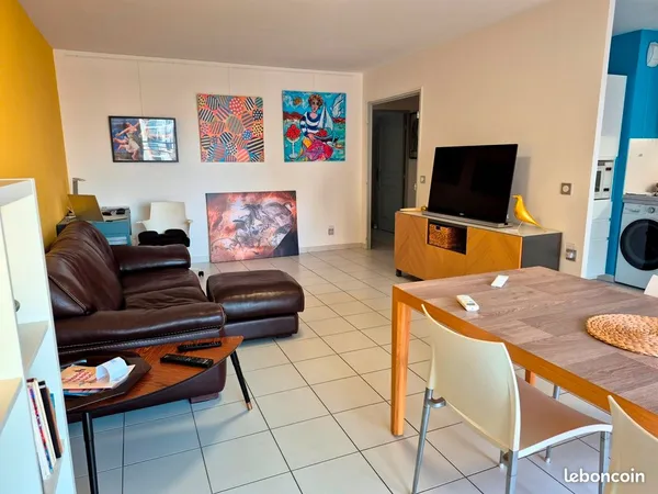 Appartement 3 pièces, avec cave et grand box