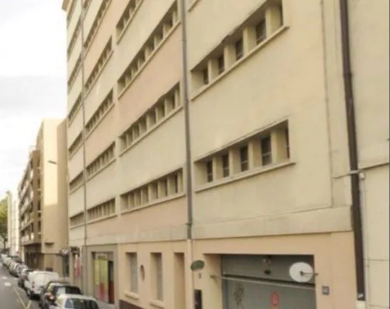 Location garage 69006
