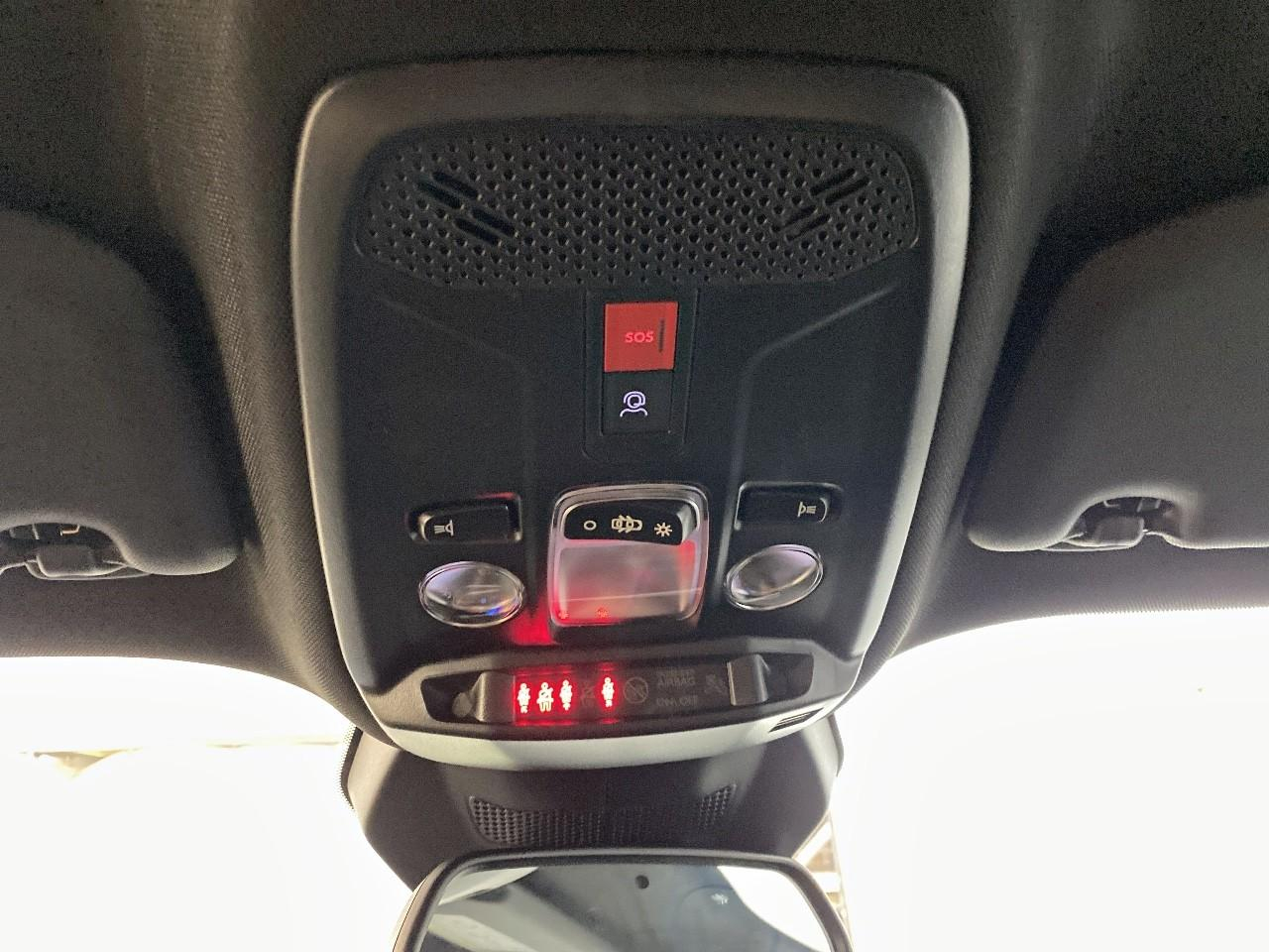 Peugeot 2008 hybrid 145 ch e-dcs6 allure — photo 19