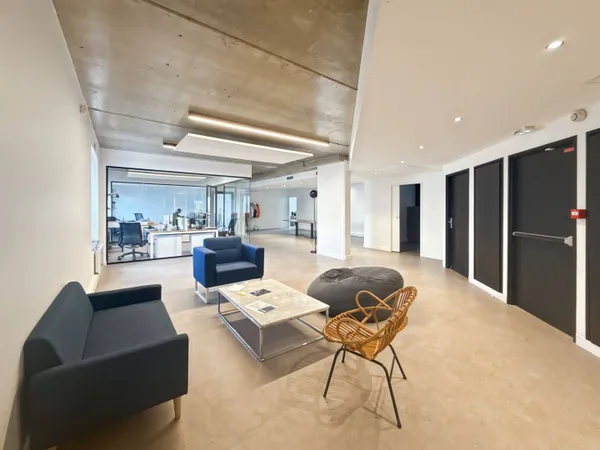 Bureaux 526 m²