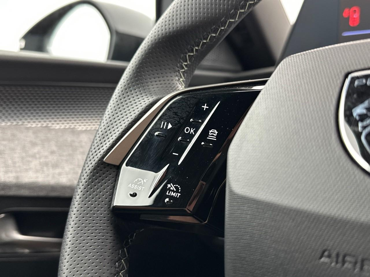 Peugeot 5008 hybrid 145 ch e-dcs6 gt — photo 18