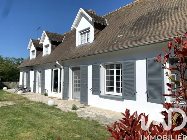 Maison 8 pièces 210 m²