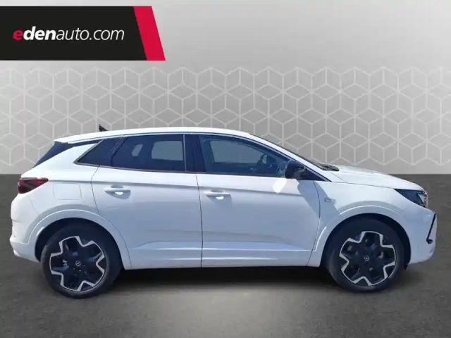 Opel Grandland hybrid 225 ch bva8 — photo 6