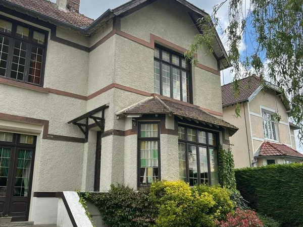 Maison 11 pièces 172 m²