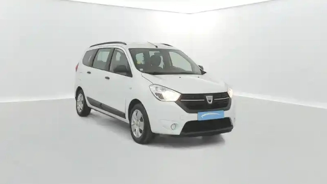 Dacia Lodgy blue dci 95 7 places — photo 17