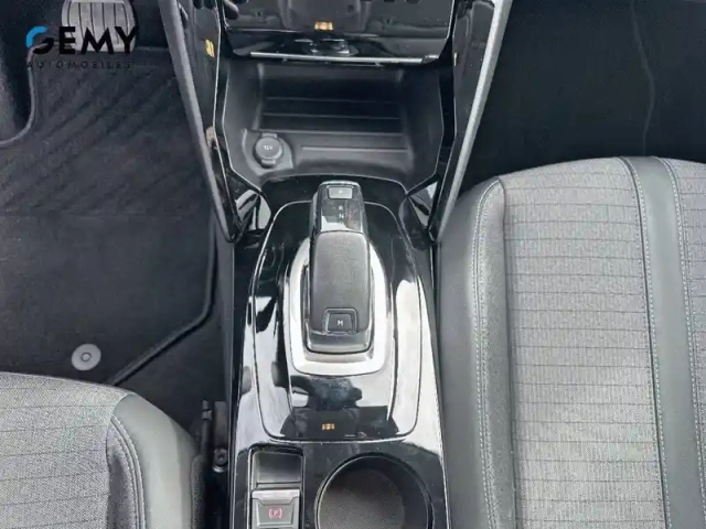 Peugeot 208 puretech 100 s&amp;s eat8 — photo 15