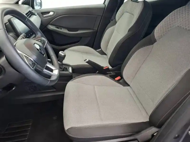 Renault Clio tce 90 — photo 12