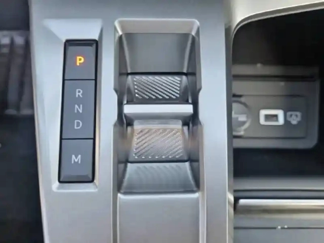 Peugeot 308 hybrid 145 e-dcs6 — photo 14