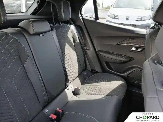 Peugeot 2008 hybrid 136 e-dcs6 — photo 20
