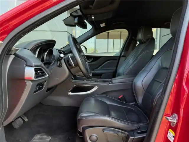 Jaguar F-Pace v6 3.0 d - 300 ch awd bva8 — photo 7