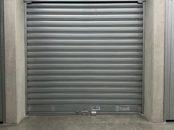 Garage fermée (Box individuel) d'environ12 m²