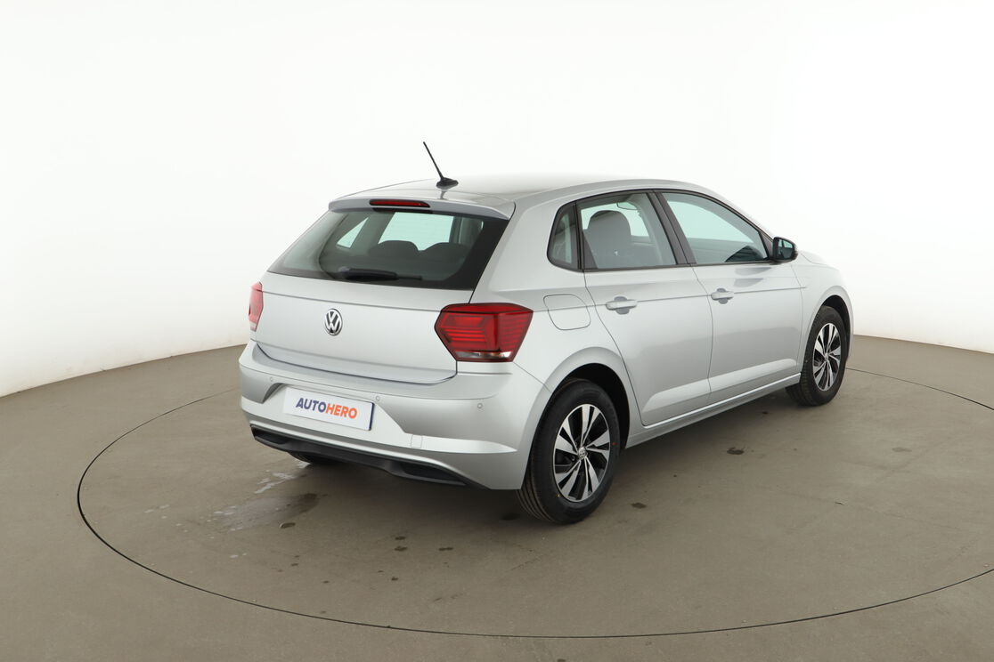 Volkswagen Polo 1.0 TSI Lounge Business DSG7 — photo 5