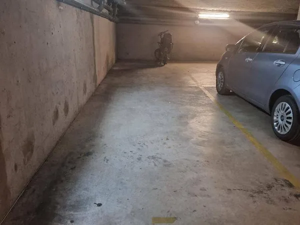 Parking 24 m²