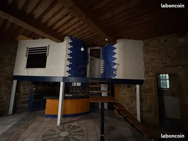 Appartement type loft bas des pentes