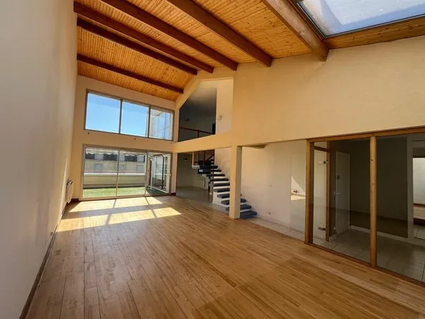 A VENDRE - Duplex 5 pièces en centre-ville d'Argenton-Sur-Cr